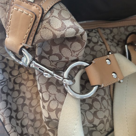 Authentic large Coach overnight bag - Picture 4 of 6